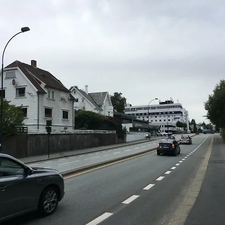 Lagardsveien 71 * Stavanger